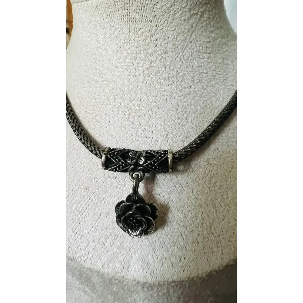 Vintage 16” Silvertone Rose Pendant Wheat Chain Necklace